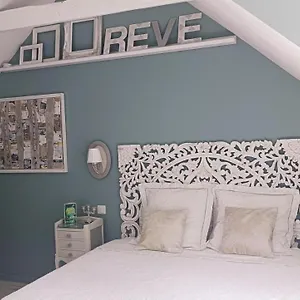 Les De L'atelier Bed & Breakfast Pont-Aven